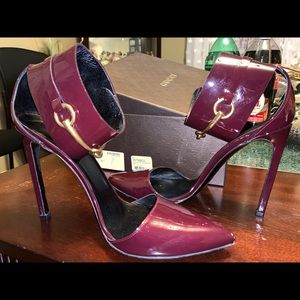 Gucci Ursula Closed Toe Heels